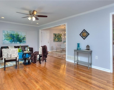 2374 Shamrock Drive - Photo Thumbnail 5