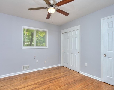 2374 Shamrock Drive - Photo Thumbnail 19