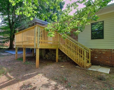 2374 Shamrock Drive - Photo Thumbnail 27