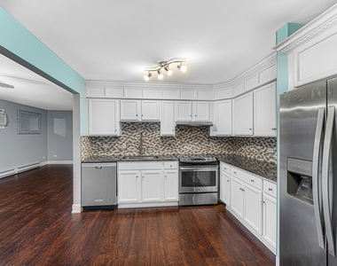 15830 Terrace Drive - Photo Thumbnail 7