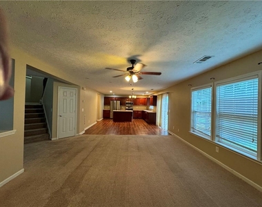 110 Cedar Bay Circle - Photo Thumbnail 1
