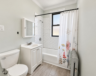 5461 S Everett Avenue - Photo Thumbnail 12