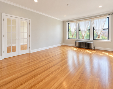 5461 S Everett Avenue - Photo Thumbnail 1
