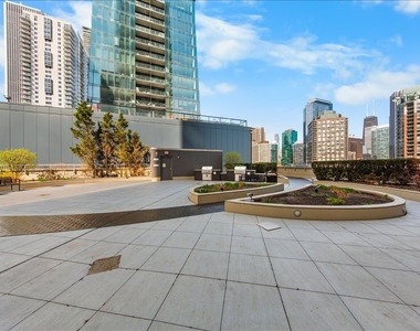 420 E Waterside Drive - Photo Thumbnail 26