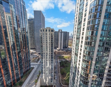 420 E Waterside Drive - Photo Thumbnail 15
