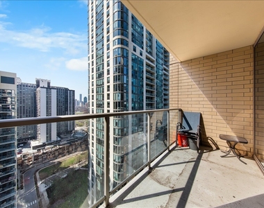 420 E Waterside Drive - Photo Thumbnail 14