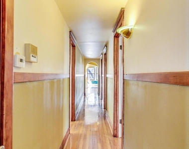 4229 N Ashland Avenue - Photo Thumbnail 6