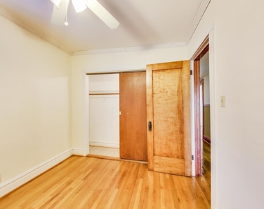 4229 N Ashland Avenue - Photo Thumbnail 9