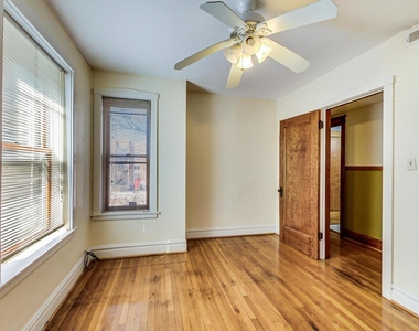 4229 N Ashland Avenue - Photo Thumbnail 12
