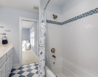 7 Windward Way - Photo Thumbnail 28