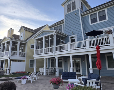 7 Windward Way - Photo Thumbnail 10