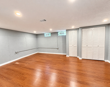 529 E Lincoln Street - Photo Thumbnail 23