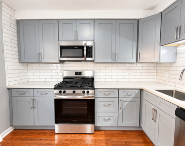 529 E Lincoln Street - Photo Thumbnail 7