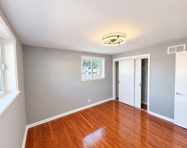 529 E Lincoln Street - Photo Thumbnail 13