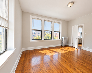 5453 S Everett Avenue - Photo Thumbnail 6