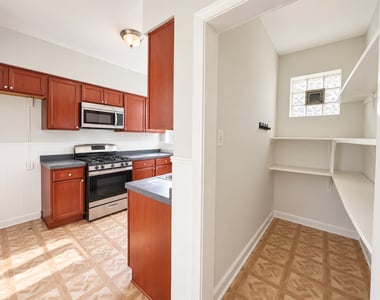 5453 S Everett Avenue - Photo Thumbnail 5