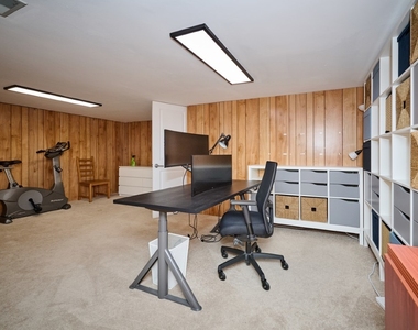 926 N Boxwood Drive - Photo Thumbnail 28
