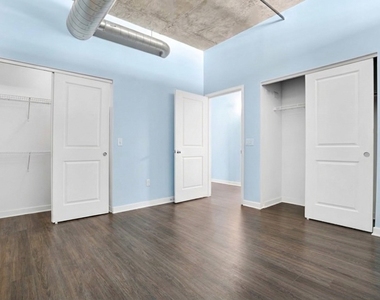 50 E 16th Street - Photo Thumbnail 11