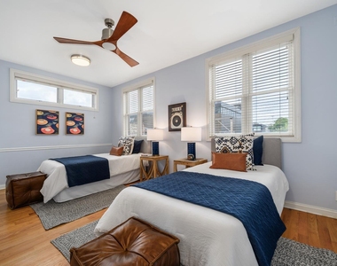942 W Hubbard Street - Photo Thumbnail 21
