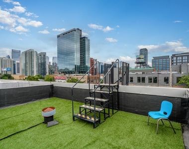942 W Hubbard Street - Photo Thumbnail 27