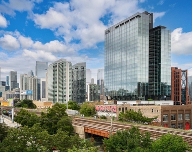 942 W Hubbard Street - Photo Thumbnail 28