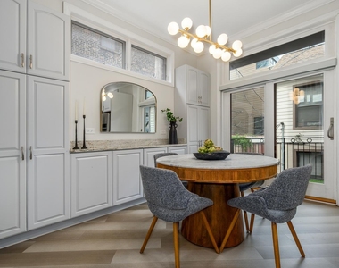 942 W Hubbard Street - Photo Thumbnail 10