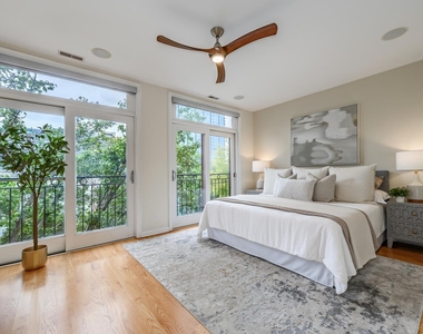 942 W Hubbard Street - Photo Thumbnail 12