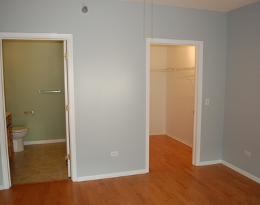 410 W Mahogany Court - Photo Thumbnail 12