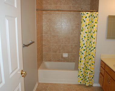 410 W Mahogany Court - Photo Thumbnail 20