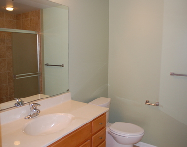 410 W Mahogany Court - Photo Thumbnail 13
