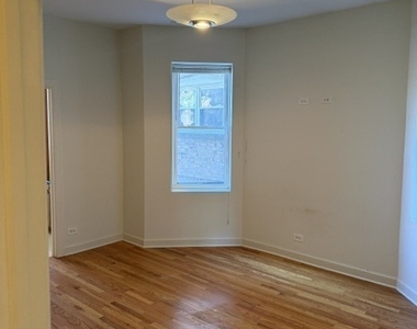 1230 W North Shore Avenue - Photo Thumbnail 2