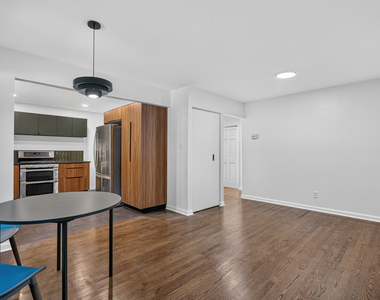 1622 Dempster Street - Photo Thumbnail 7