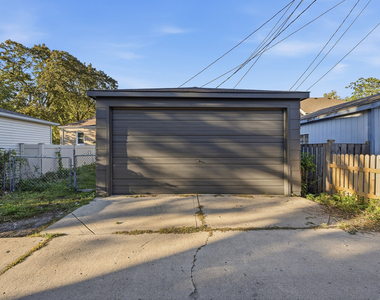 1622 Dempster Street - Photo Thumbnail 27