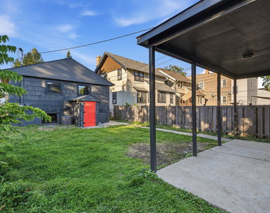 1622 Dempster Street - Photo Thumbnail 31