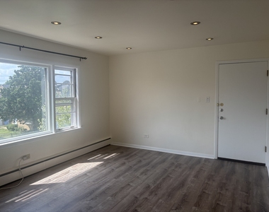 7074 W Diversey Avenue - Photo Thumbnail 1
