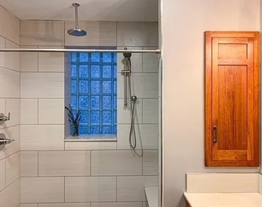 1409 N Campbell Avenue - Photo Thumbnail 6