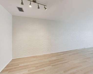 907 Curtiss Street - Photo Thumbnail 9