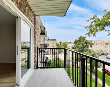 907 Curtiss Street - Photo Thumbnail 18
