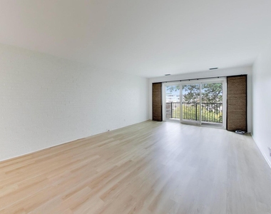 907 Curtiss Street - Photo Thumbnail 6