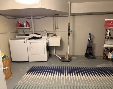 1817 Wildberry Drive - Photo Thumbnail 16