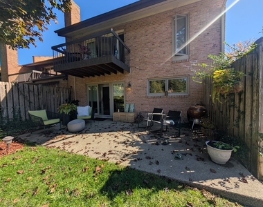 1817 Wildberry Drive - Photo Thumbnail 18