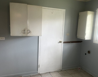 353 Westgate Drive - Photo Thumbnail 6