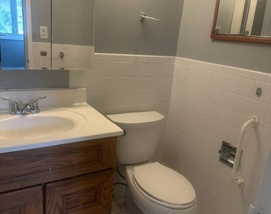 353 Westgate Drive - Photo Thumbnail 20