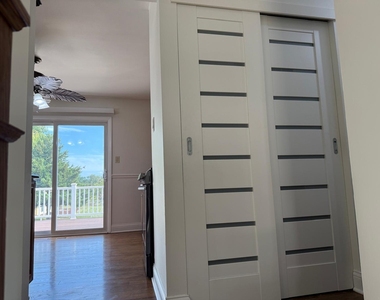 1230 Durham Drive - Photo Thumbnail 10