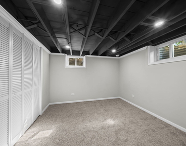 320 Main Street - Photo Thumbnail 15
