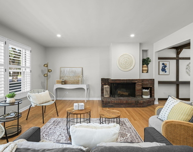 320 Main Street - Photo Thumbnail 3