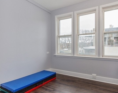 2633 W Carmen Avenue - Photo Thumbnail 6