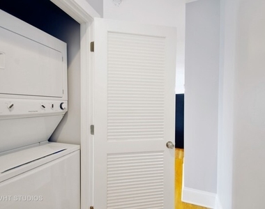 2633 W Carmen Avenue - Photo Thumbnail 9