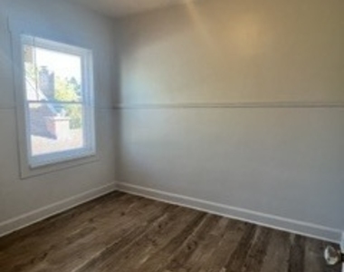 4232 N Mulligan Avenue - Photo Thumbnail 1