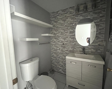7934 S Komensky Avenue - Photo Thumbnail 7